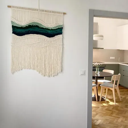Apartament W Gdyni Na Wzgorzu W Spokojnej I Cichej Okolicy, 15 Min Od Morza غدينيا