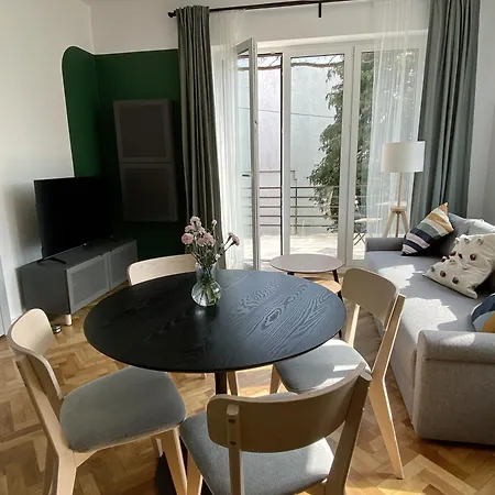 Apartament W Gdyni Na Wzgorzu W Spokojnej I Cichej Okolicy, 15 Min Od Morza