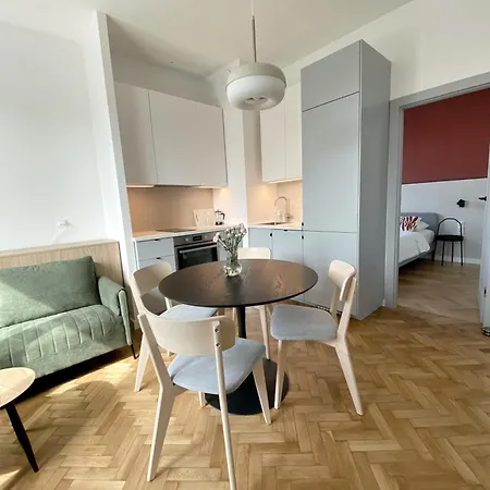 Apartament W Gdyni Na Wzgorzu W Spokojnej I Cichej Okolicy, 15 Min Od Morza *