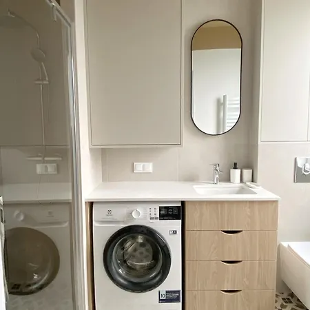 شقة Apartament W Gdyni Na Wzgorzu W Spokojnej I Cichej Okolicy, 15 Min Od Morza *